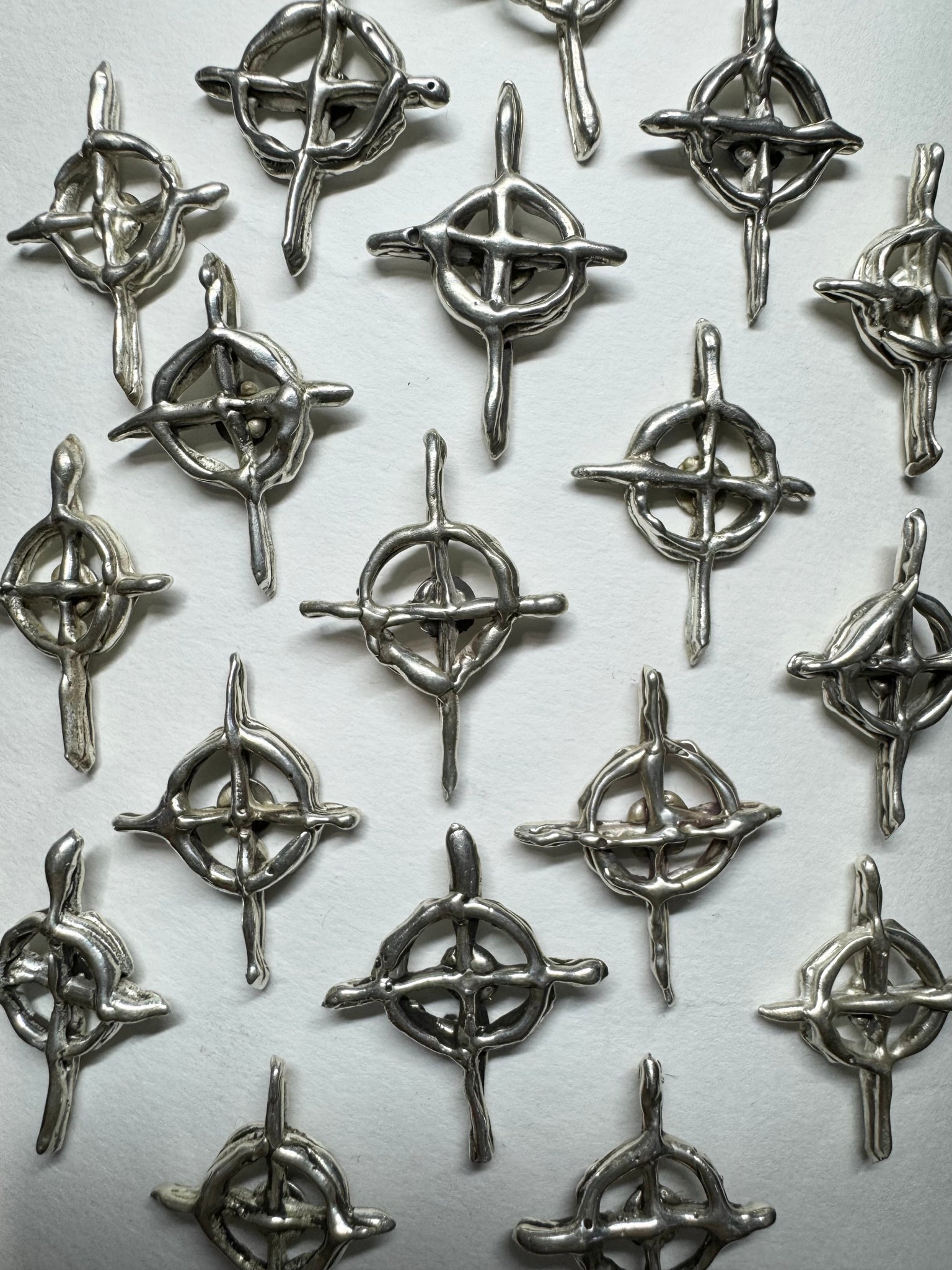 .925 SILVER CROSSHAIR PINS (2-PACK)
